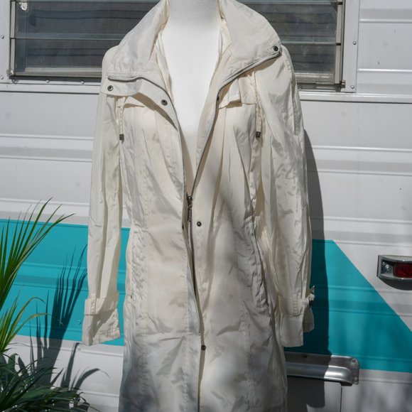 Cole Haan Rain Jacket - Picture 10 of 11